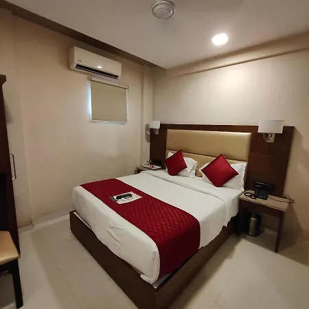 Oxford Hotel Powai-3